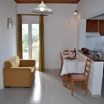 Hotel de apartamente Digenis