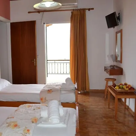 Aparthotel Digenis